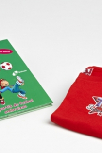 Portada del libro Camiseta + Tina Superbruixa i en Pitus. El partit de futbol embruixat - ISBN: 9788499060798