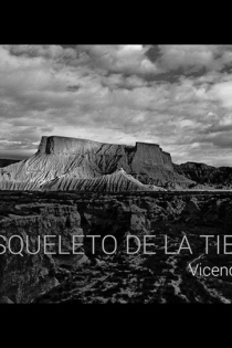 Portada del libro EL ESQUELETO DE LA TIERRA . IMAGENES DE LAS BARDENAS REALES - ISBN: 9788415117582